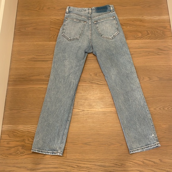 Abercrombie & Fitch Light Wash Ultra High Rise Ankle Straight Jean - Picture 3 of 4